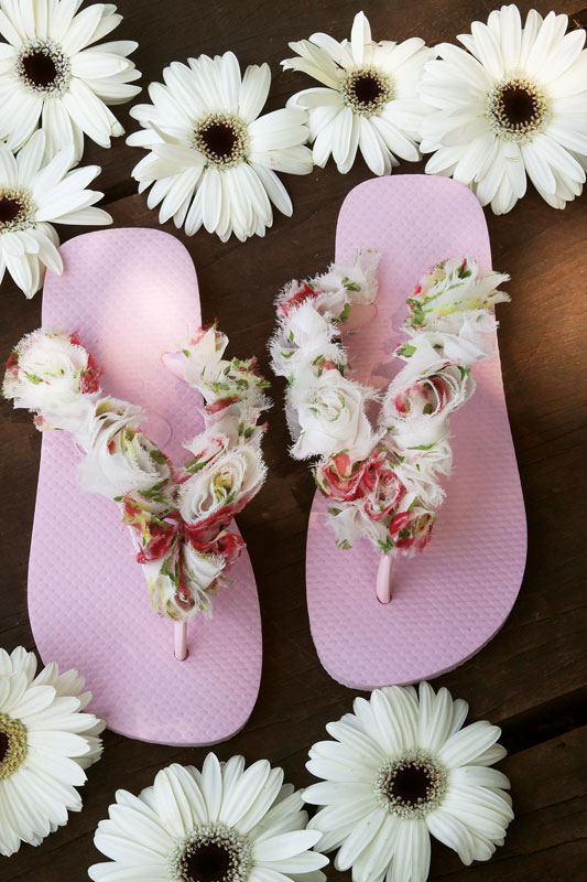 plain flip flops to decorate